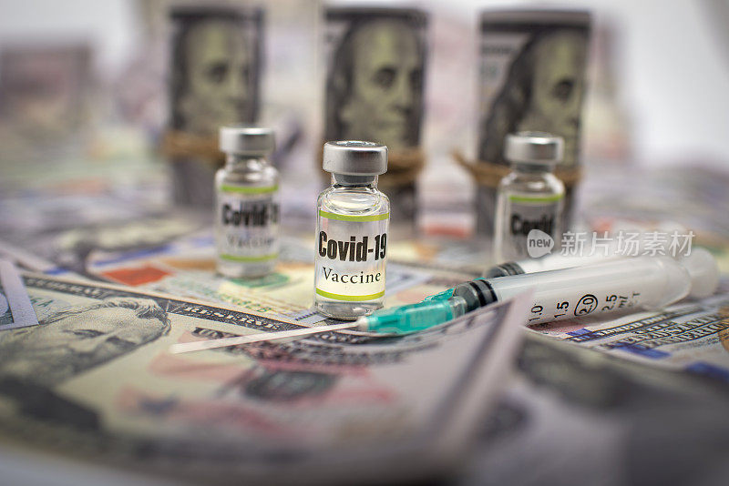 冠状病毒COVID - 19新型冠状病毒爆发。美元和疫苗管，注射器(注射)。冠状病毒疫苗对经济的影响。冠状病毒欧洲阳性病例，意大利，。大流行和大流行感染